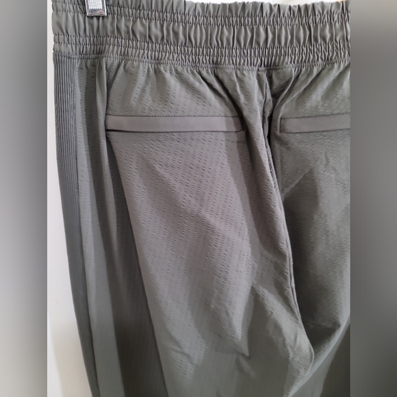 Athleta Textured Brooklyn Jogger 6 Mountain Olive Green Gray - Picture 8 of 11